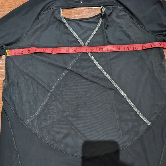 Lululemon If you're lucky long sleeve - size 4 - - Picture 7 of 11